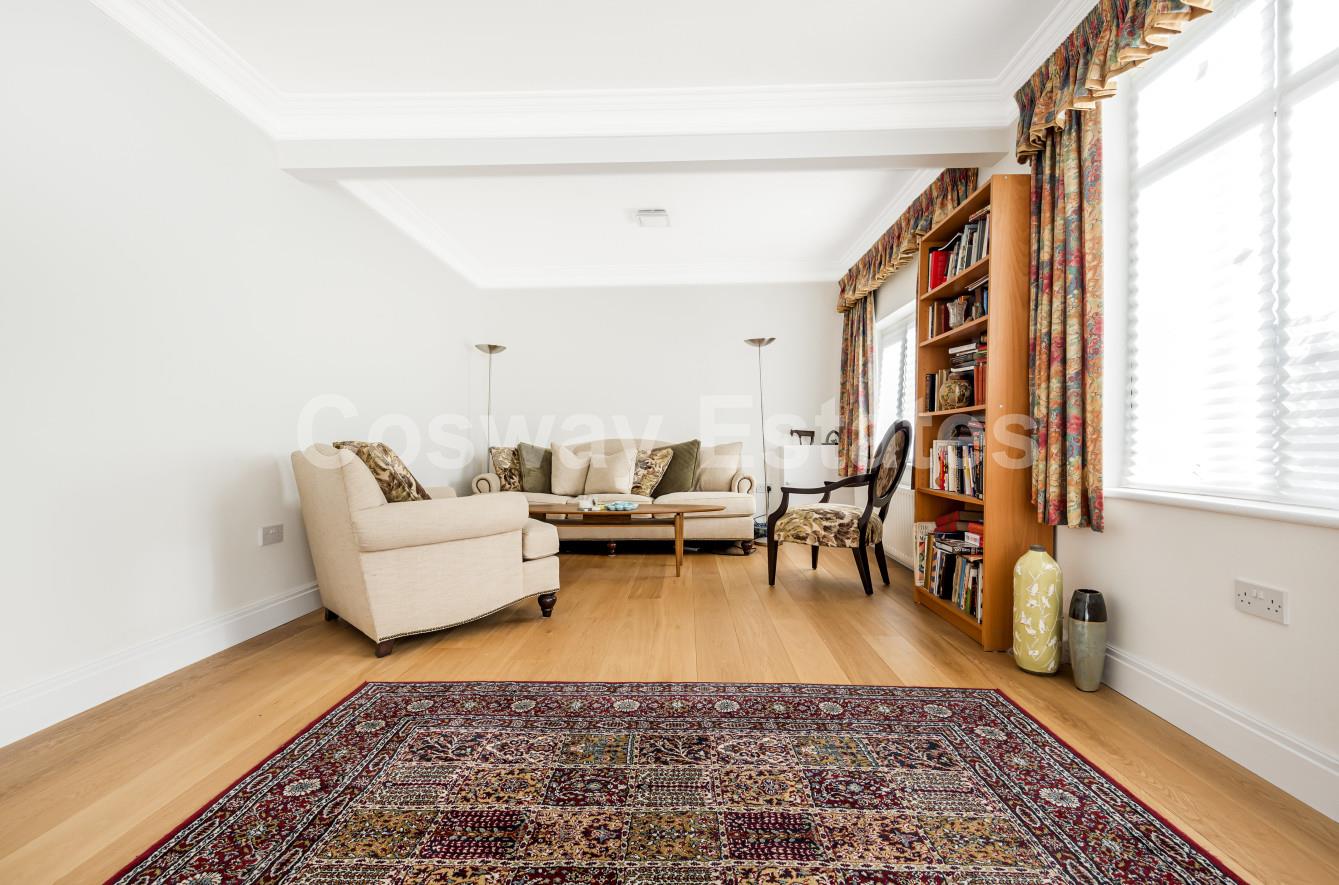 Woodcroft Avenue, Mill Hill